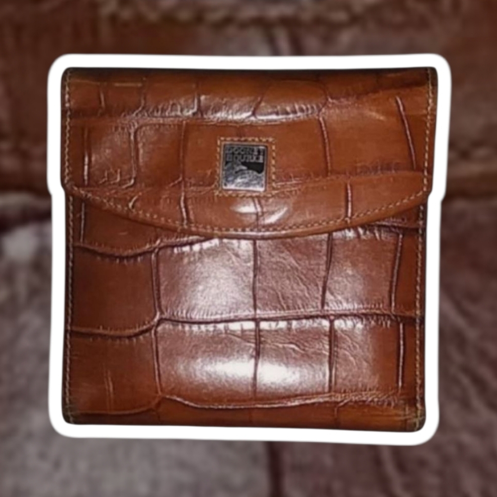 (Vintage/Rare) DOONEY & BOURKE® "Bayou Collection" Small Flap Wallet - Brown